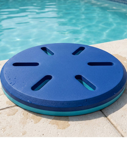 Kvoa Circular Swim Training Disc 38 cm Cobalt Six Grip Slots - Lifestyle view